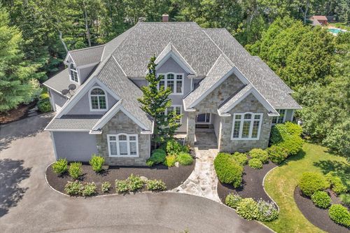 20 Eagle Dr, Mashpee, MA, 02649-3661 | Card Image