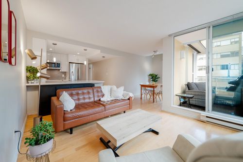 401-1406 Harwood St, Vancouver, BC, V6G1X5 | Card Image