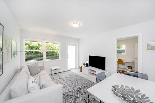 0-6210 Sw 59th Pl, South Miami, FL, 33143-2228 | Card Image