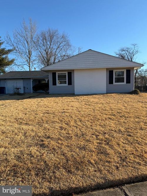 172 Tiffany Ln, Willingboro, NJ, 08046-3854 | Card Image