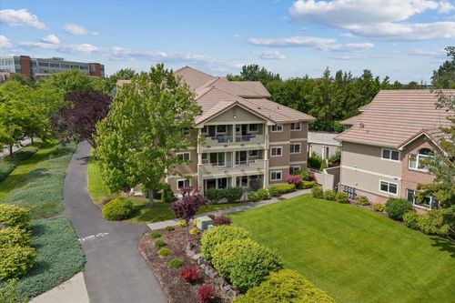 639 N Riverpoint Blvd, Spokane, WA, 99202-1672 | Card Image