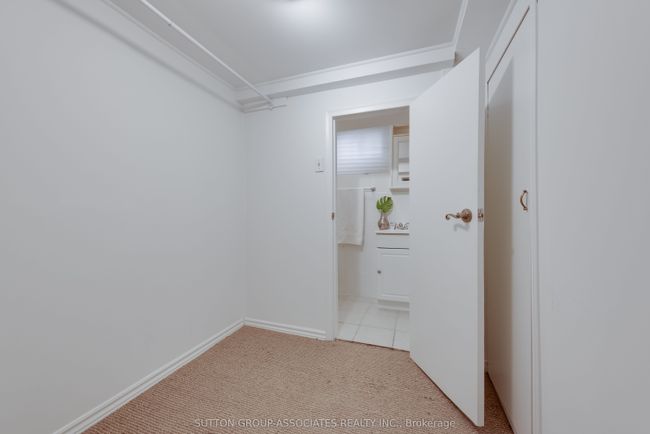 542 Atlas Ave, House other with 3 bedrooms, 2 bathrooms and 2 parking in York ON | Image 29
