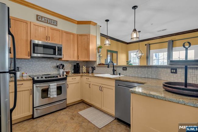 12 - 1-12 Pine Cres, Condo with 1 bedrooms, 1 bathrooms and null parking in Vernon NJ | Image 6