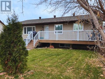 1134 6 Ave, House other with 4 bedrooms, 2 bathrooms and 2 parking in Wainwright AB | Image 1