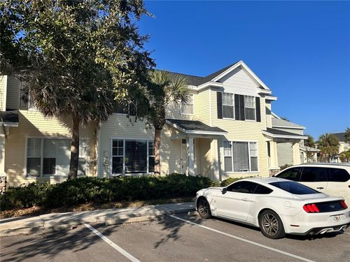 12222 Country White Cir, TAMPA, FL, 33635-6279 | Card Image