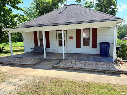 2200 Forest St, Eldorado, IL, 62930-1761 | Card Image