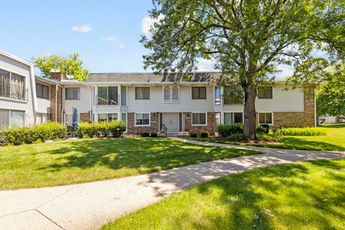 apt-5-2700 Mitchell Dr, Woodridge, IL, 60517-1557 | Card Image