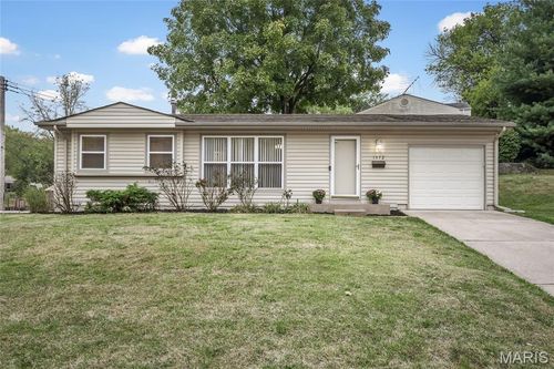 1572 Ville Rosa Ln, Hazelwood, MO, 63042-1665 | Card Image