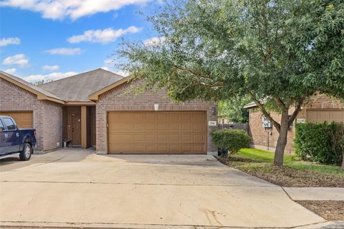 256 Rosalie Dr, New Braunfels, TX, 78130-3489 | Card Image
