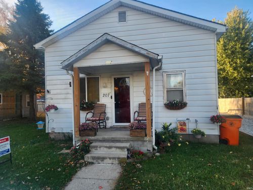 207 W Marks St, Swayzee, IN, 46986-9619 | Card Image