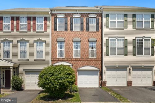 11942 Benton Lake Rd, BRISTOW, VA, 20136-6159 | Card Image