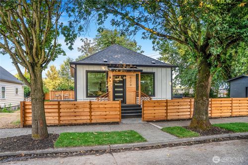 1-6310 Ellis Ave S, Seattle, WA, 98108-2736 | Card Image