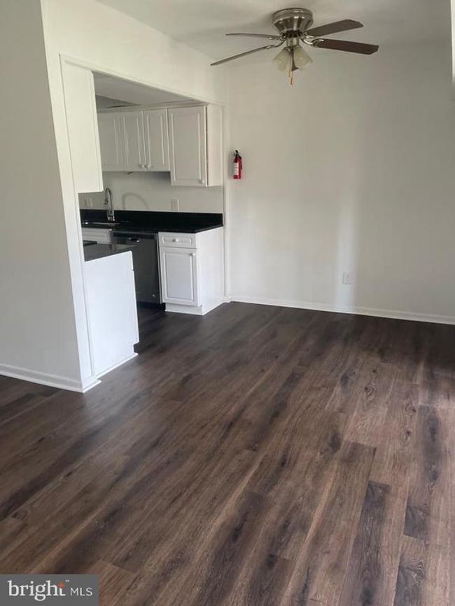 APT-22C - 11629 Stoneview Sq, Condo with 3 bedrooms, 2 bathrooms and null parking in RESTON VA | Image 8