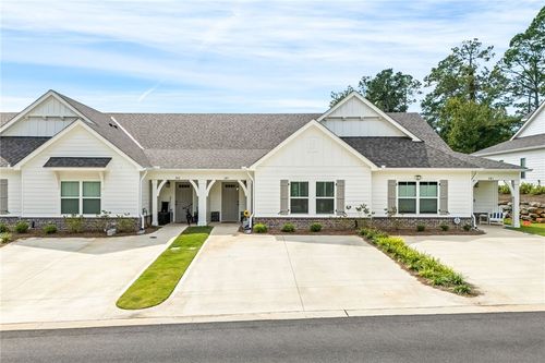 387 Morris Ave, OPELIKA, AL, 36801-2515 | Card Image