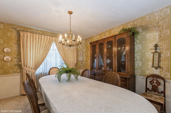 17258 Thornwood Dr, House other with 4 bedrooms, 3 bathrooms and 2 parking in South Holland IL | Image 6
