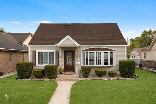 7314 W 113th Pl, Worth, IL, 60482-1717 | Card Image