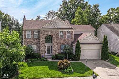 12330 Castlestone Dr, Fishers, IN, 46037-3906 | Card Image