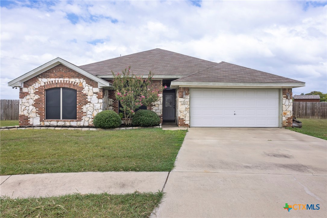Rowdy Dr, Killeen, TX 76542