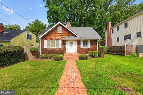 111 Aberdeen Rd, ROCKVILLE, MD, 20850-3802 | Card Image