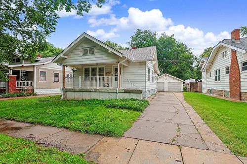 1044 N Perry Ave, Wichita, KS, 67203-3021 | Card Image