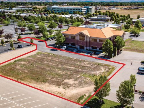 3443 E Copper Point Dr, Meridian, ID, 83642-6731 | Card Image