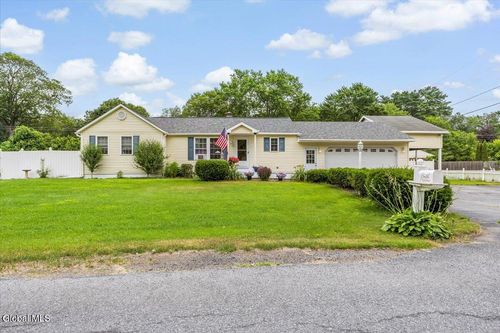 17 Park Dr, South Glens Falls, NY, 12803-5330 | Card Image