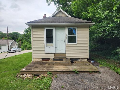 2938 Athens Avenue, St Louis, MO, 63121 | Card Image
