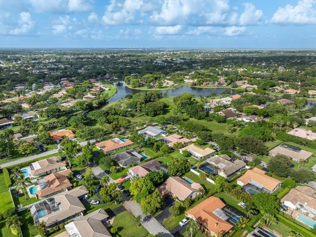 648 Nw 100 Th Ln, House other with 4 bedrooms, 2 bathrooms and null parking in CORAL SPRINGS FL | Image 32