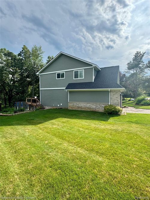 12373 Windcliff, Davisburg, MI, 48350-1678 | Card Image