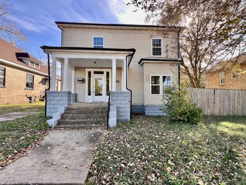 501 W Wood St, Paris, TN, 38242-3977 | Card Image