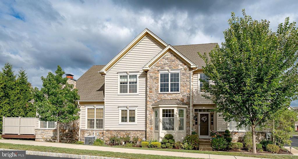 Jasmine Ct, Malvern, PA 19355