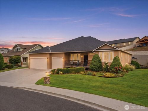 20 Luther Ct, Malaga, WA, 98828-8402 | Card Image