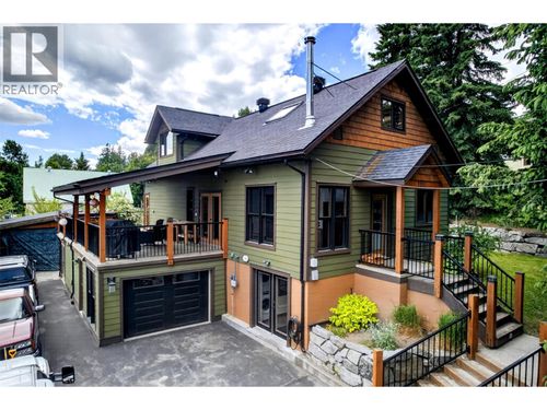 1911 Union Ave, Rossland, BC, V0G1Y0 | Card Image