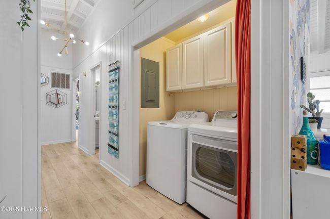 209 Sellers St, House other with 3 bedrooms, 2 bathrooms and null parking in Oak Island NC | Image 15