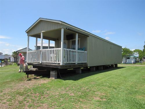 961 County Road 202, Sargent, TX, 77414-2205 | Card Image