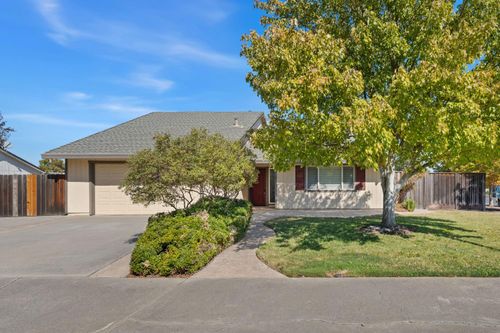 2799 Summerfield Dr, West Sacramento, CA, 95691-4220 | Card Image