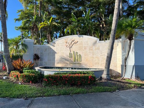 apt-209-9645 Nw 1st Ct, Pembroke Pines, FL, 33024-6277 | Card Image