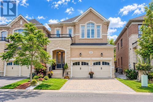 13 Cottonwood Hollow Court, Aurora (Aurora Estates), ON, L4G3L8 | Card Image