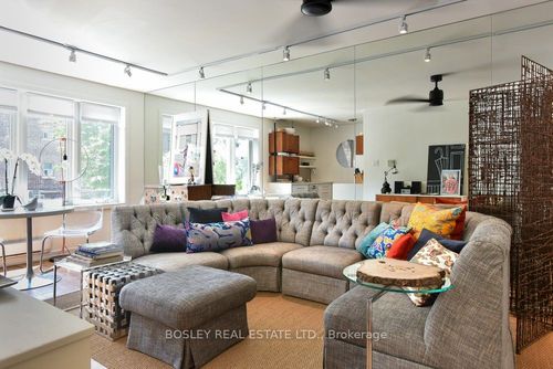 main-10 Tennis Cres, Toronto, ON, M4K1J3 | Card Image