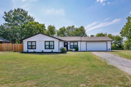 290 Old Spanish Trl, Valley View, TX, 76272-9234 | Card Image