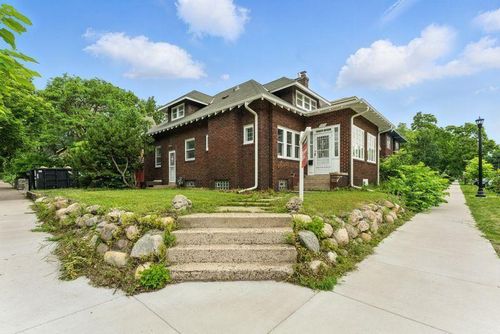 3148 Bryant Ave S, Minneapolis, MN, 55408-2831 | Card Image