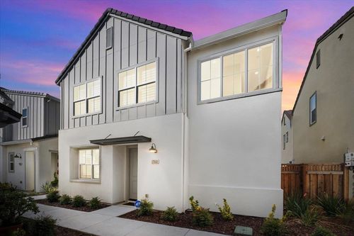 17552 Morning View Dr, Lathrop, CA, 95330-7078 | Card Image