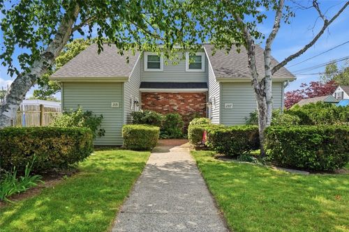 207 Glen Drive, Warwick, RI, 02889 | Card Image