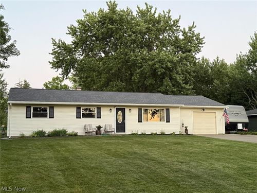 9304 June Dr, Streetsboro, OH, 44241-8318 | Card Image