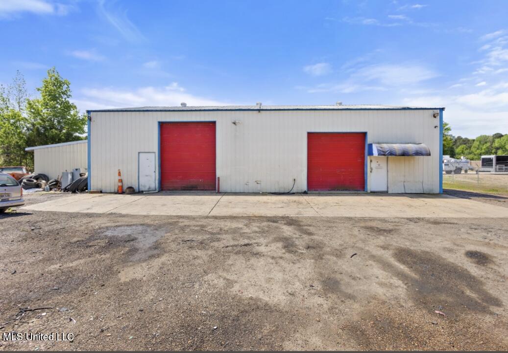 1210 Springridge Rd, Clinton, MS 39056