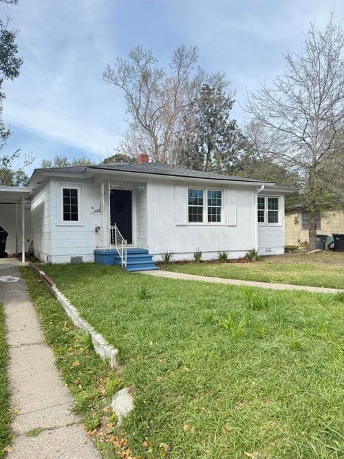1630 Larry St, North Charleston, SC, 29406-3719 | Card Image