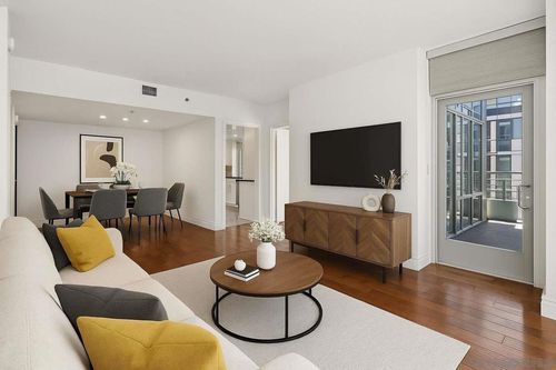 1504-425 W Beech St, San Diego, CA, 92101 | Card Image