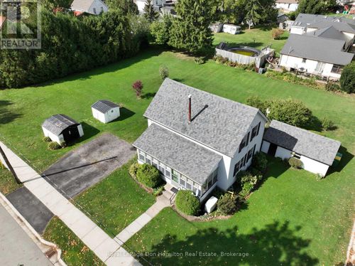 21 Elgin St, Southwest Middlesex, ON, N0L1A0 | Card Image