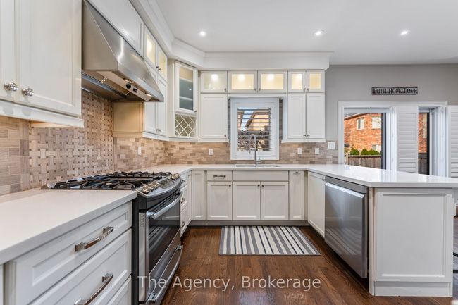 3349 Cline St, House other with 3 bedrooms, 4 bathrooms and 2 parking in Burlington ON | Image 15