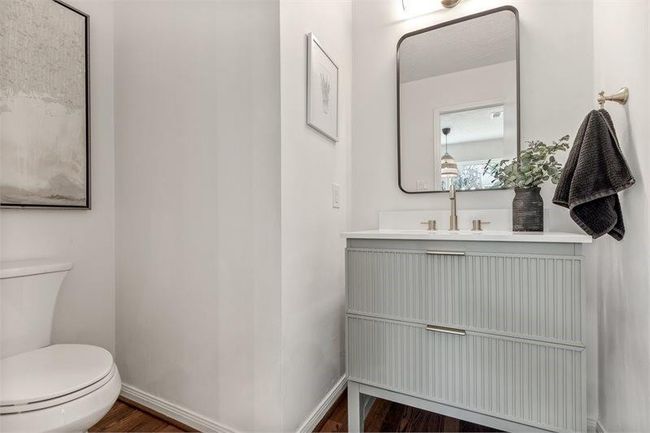 Powder Room | Image 38